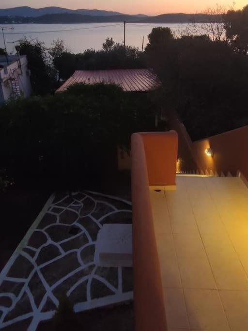 Penthouse Studio Next To The Sea Salamina Exterior foto