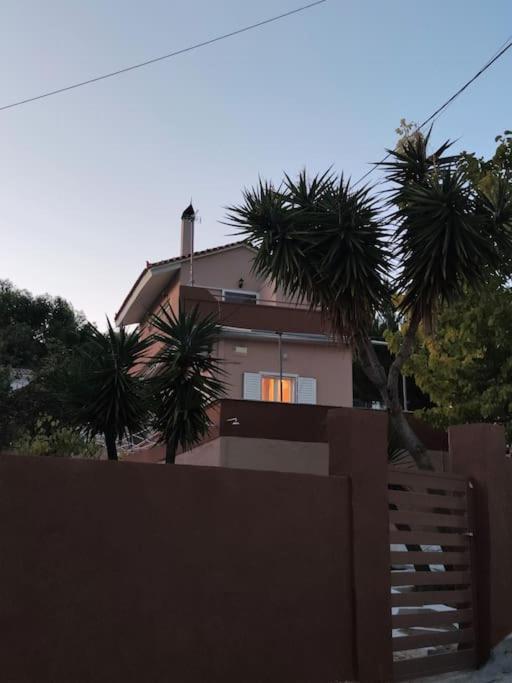 Penthouse Studio Next To The Sea Salamina Exterior foto