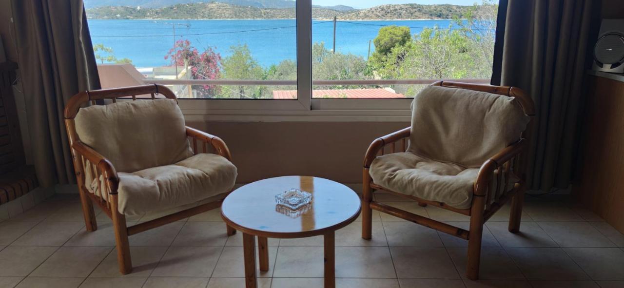Penthouse Studio Next To The Sea Salamina Exterior foto