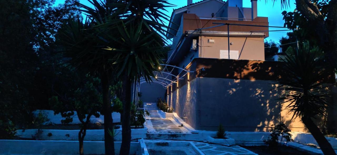 Penthouse Studio Next To The Sea Salamina Exterior foto